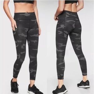 Athleta Gray Camo Contender 7/8 Tight In Power Lift Athletic Stretch Leggings M